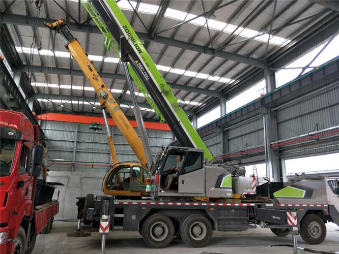 奇台县高空车出租需要注意哪些安全事项？